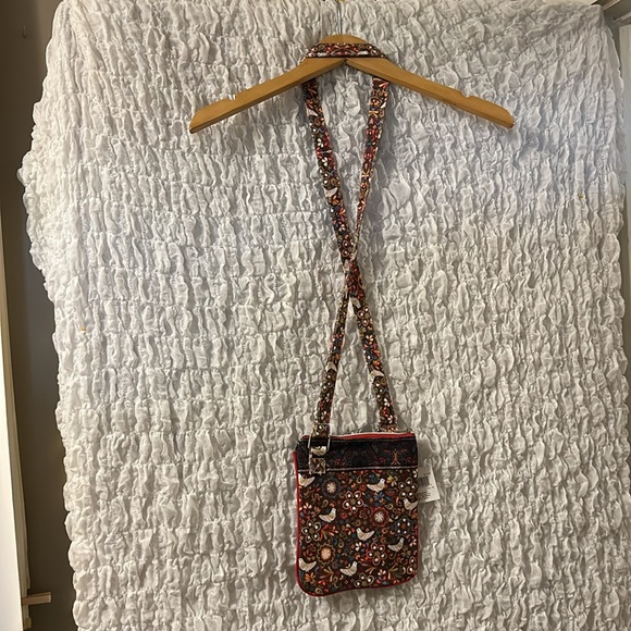 Hancock Fabrics: Crossbody Bag, Adjustable Strap - Picture 5 of 13